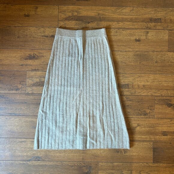 Quince Mongolian Cashmere Midi Skirt & Sweater Tank Size Small Heather Oatmeal - Picture 4 of 7